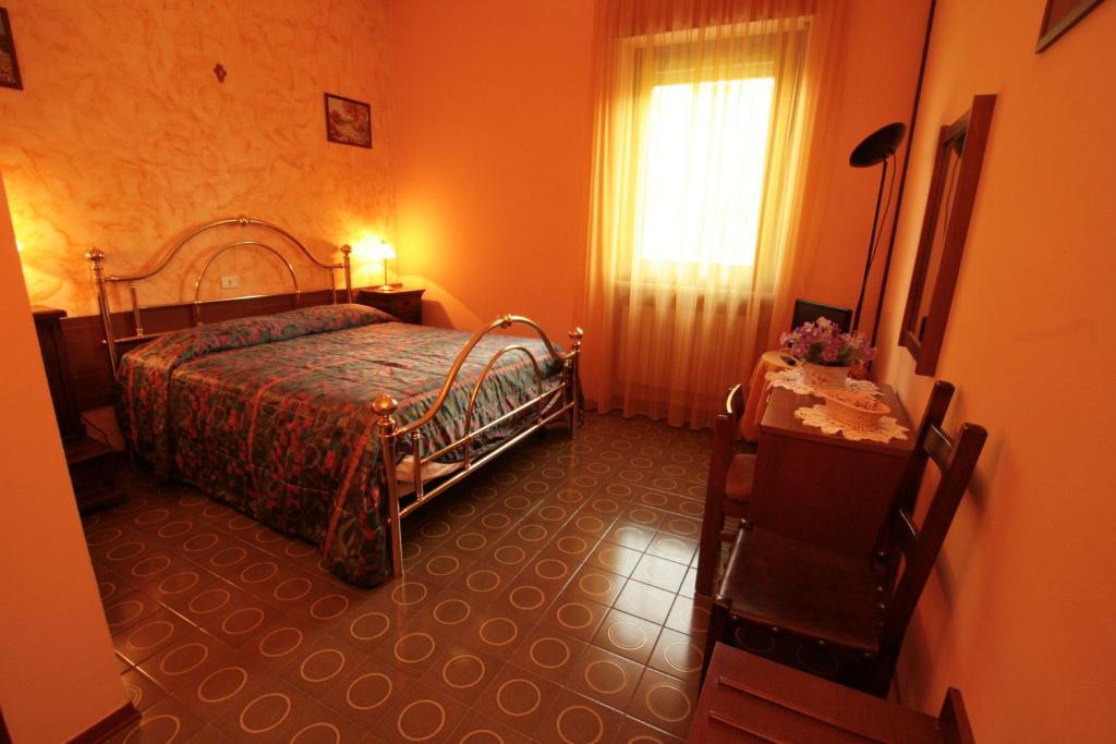 Hotel Sarre Szoba fotó