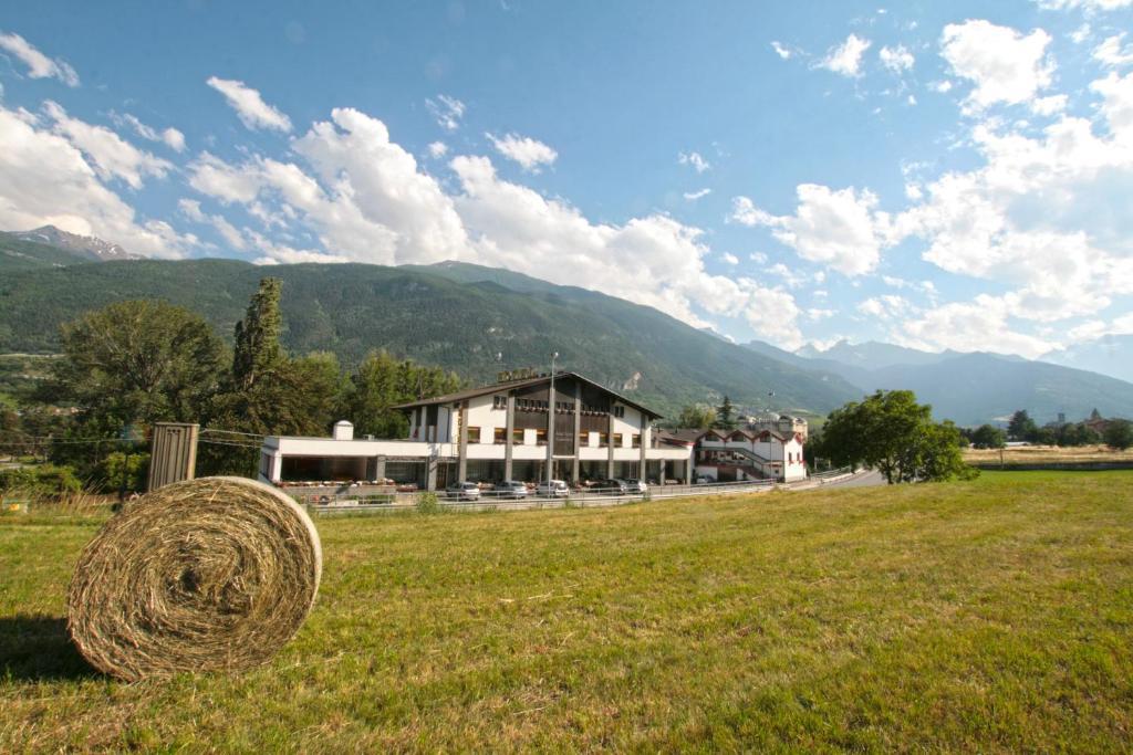 Hotel Sarre Kültér fotó