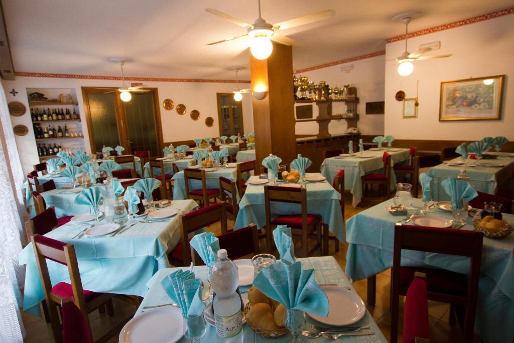 Hotel Sarre Kültér fotó